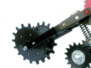 Yetter CNH 1200er Serie Twister Umrüstsatz mit verdrehten Kunststoff-Spikerrädern