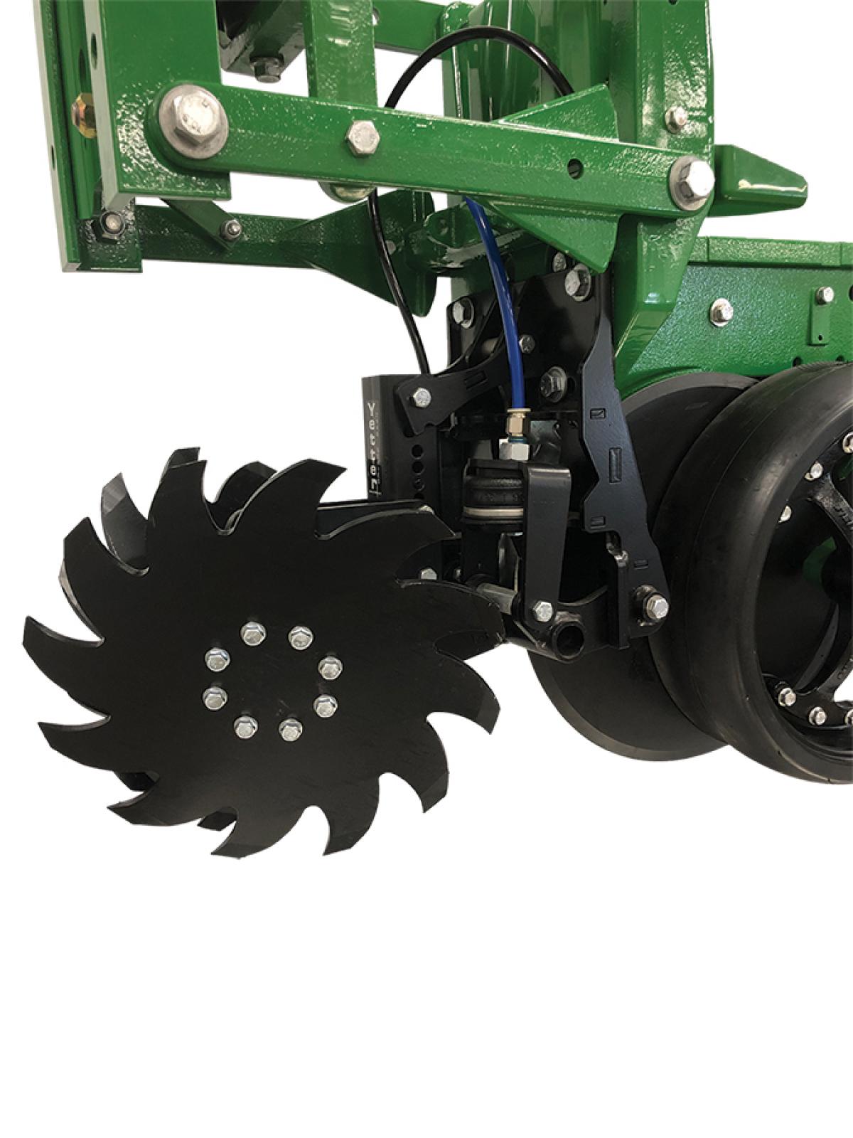 Yetter Pneumatischer Furchenräumer für JD 1700, 7200, AGCO 9000, breit
