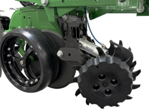 Yetter Reihenräumer mit kurzem, breitem Arm, Finger Wheel