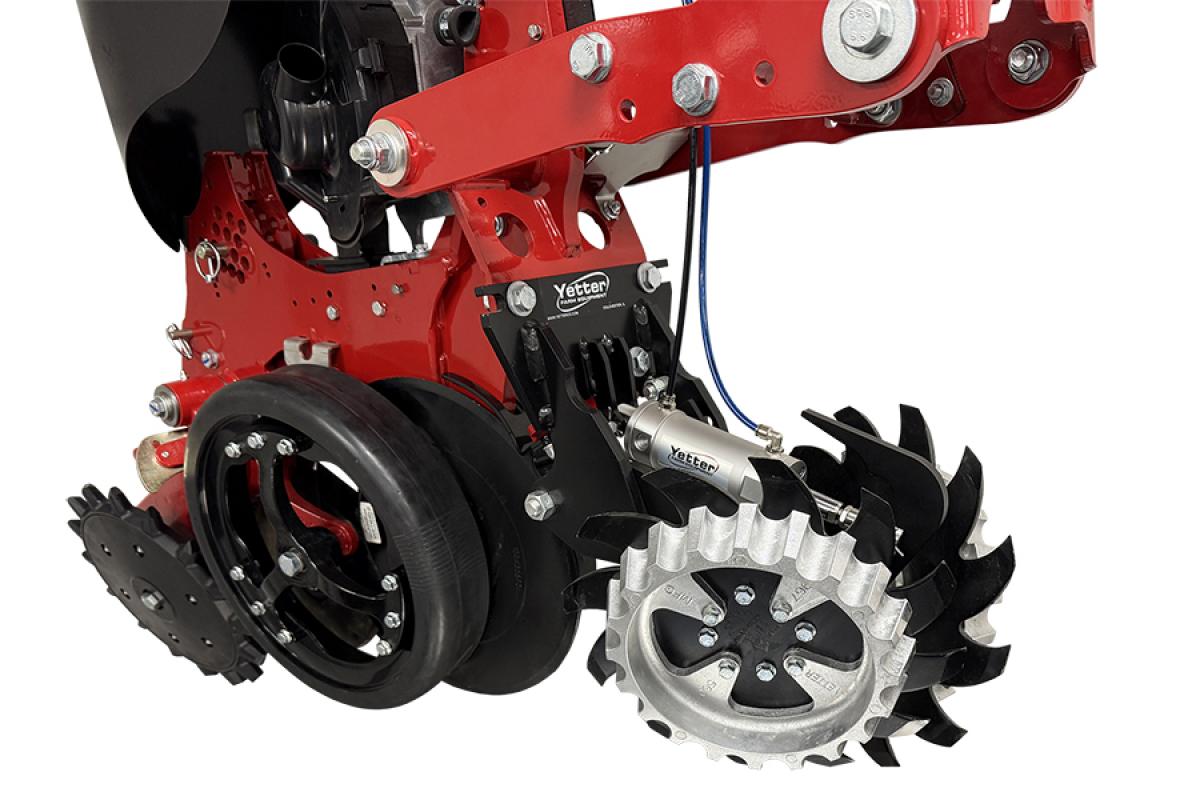 Yetter Reihenräumer mit kurzem, schmalem Arm, Finger Wheel